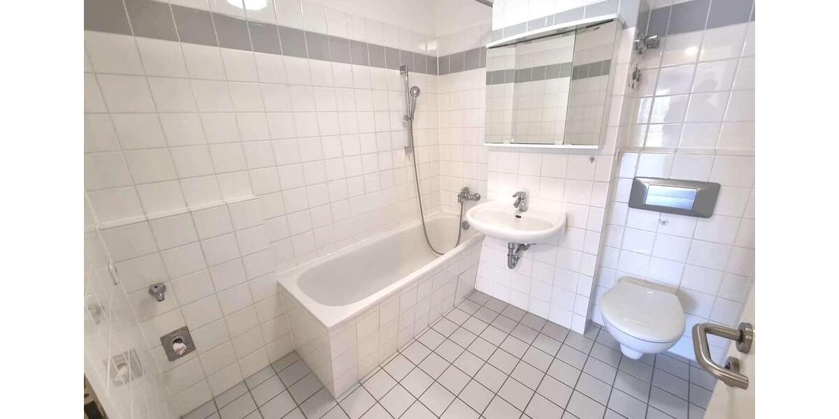 Etagenwohnung Bernau bei Berlin - 2 Zimmer, 74 m&sup2;, 931&euro; | Angebot:25962664