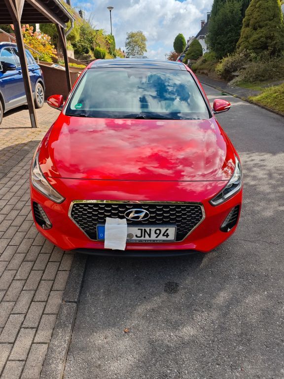 i30