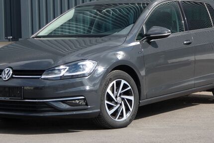 VW Golf 142.200 km 15.890 &euro; Lauingen/Donau 89415