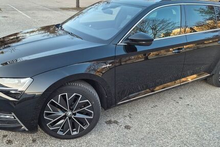 Skoda Superb 52.450 km 31.590 &euro; München 81479