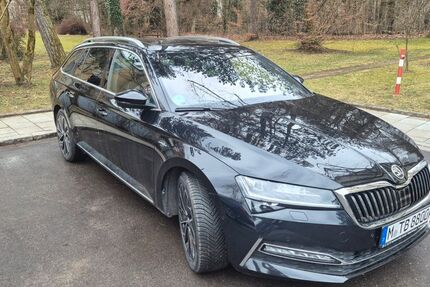 Skoda Superb 52.450 km 34.980 &euro; München 81479