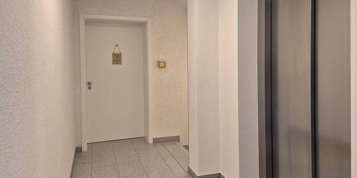Etagenwohnung Esens - 3 Zimmer, 90 m&sup2;, 1.180&euro; | Angebot:26824675