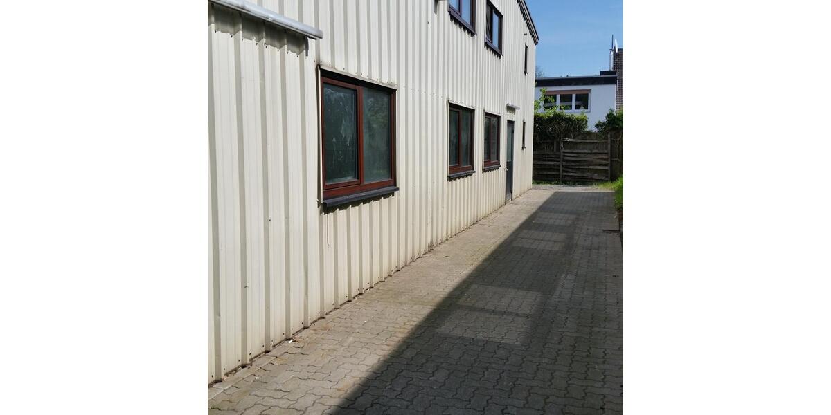 Gewerbehalle in Altwarmbüchen , Nähe A 2 Center , A2-- A7 zimmer