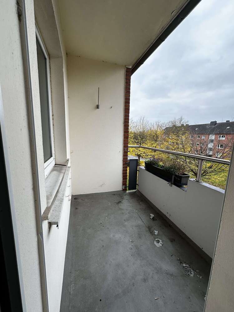 Wohnung zum Kaufen in Wilhelmshaven 63.000 € 52.11 m²