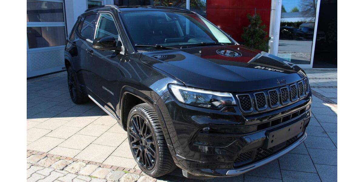 Jeep Compass 17.670 km 23.900 &euro; Weilheim 82362