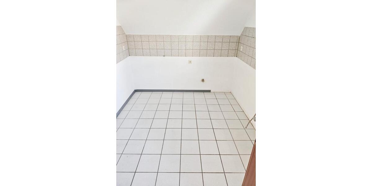 Dachgeschoßwohnung Kupferzell - 2.5 Zimmer, 66 m&sup2;, 168.000&euro; | Angebot:26935221