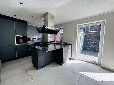 Mehrfamilienhaus, Wohnhaus Rheda-Wiedenbrück Wiedenbrück - 8 Zimmer, 212 m&sup2;, 2.300&euro; | Angebot:26266275