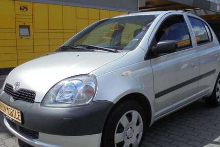 Toyota Yaris 133.500 km 1.999 &euro; Berlin 13055