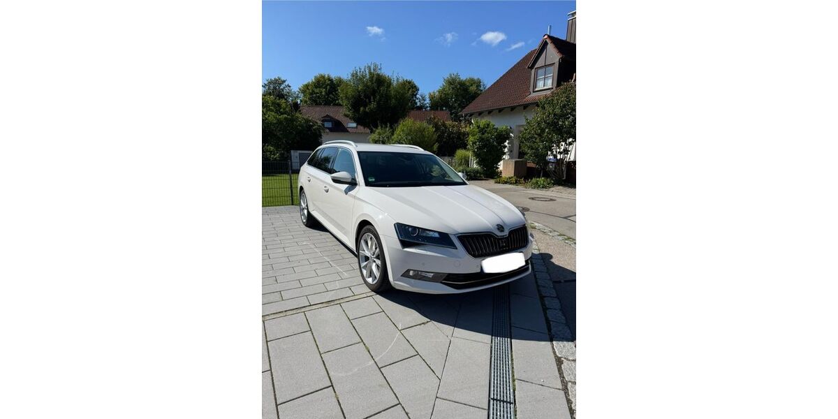 Skoda Superb 56.000 km 22.900 &euro; Mering 86415