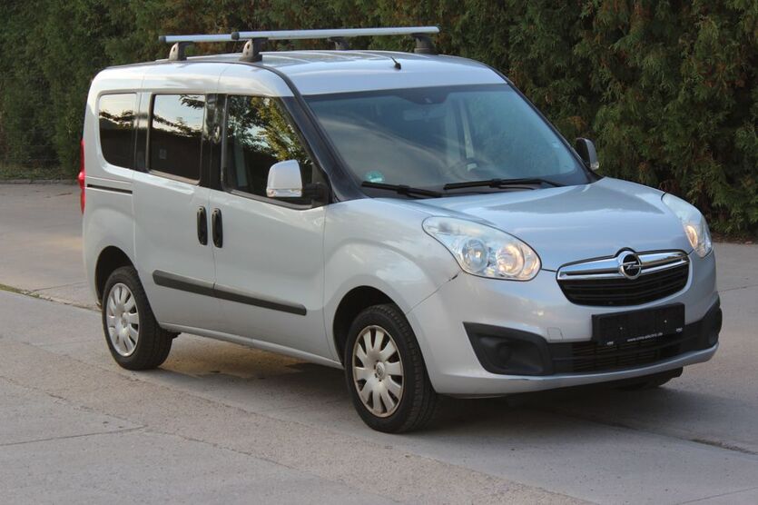 Opel Combo 96.000 km 7.900 € Erlenbach a. Main 63906