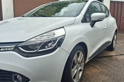 Renault Clio 134.700 km 5.400 &euro; Brehna 06796