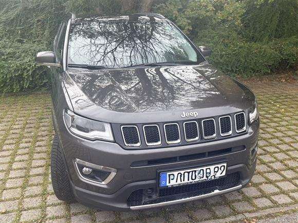 Jeep Compass 79.500 km 15.990 € Egglham 84385