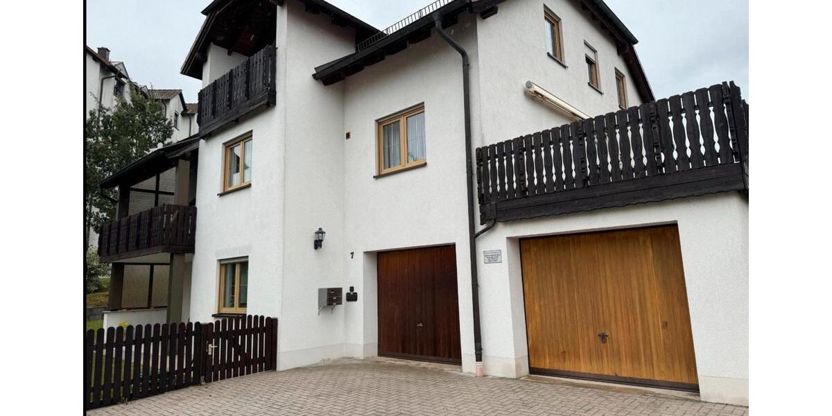 Erdgeschoßwohnung Marktredwitz - 3 Zimmer, 104 m&sup2;, 950&euro; | Angebot:26416418