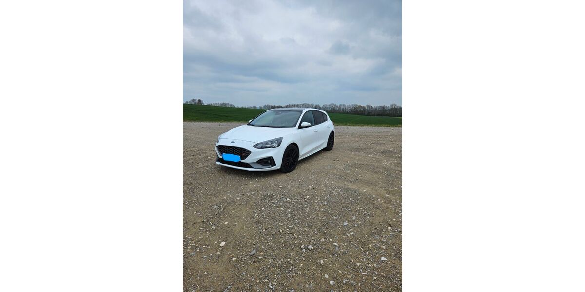 Ford Focus 74.000 km 25.000 &euro; Rot am See 74585