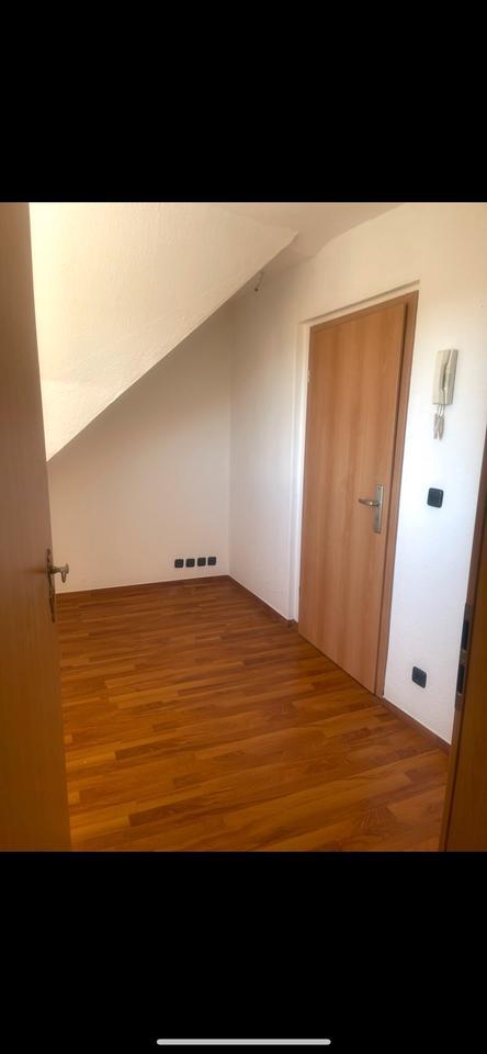 2 Zimmer DG Wohnung