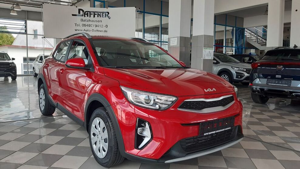Kia Stonic 1.650 km 17.990 € Batzhausen 92358
