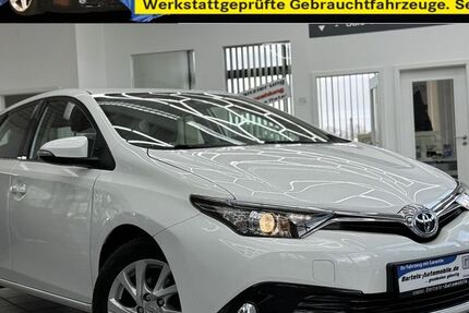Toyota Auris 110.500 km 10.900 &euro; Fuhrberg 30938