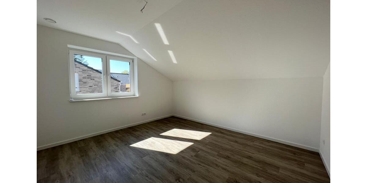 Dachgeschoßwohnung Schüttorf - 3 Zimmer, 106 m&sup2;, 1.175&euro; | Angebot:26297083