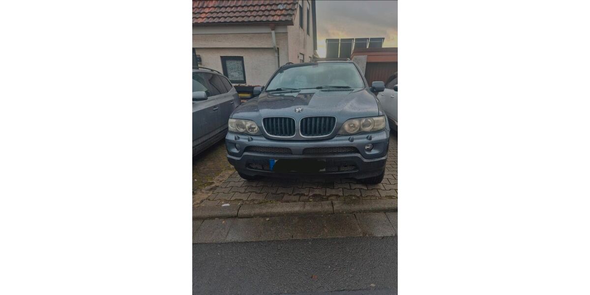 BMW X5 270.000 km 4.500 &euro; Forst 97453