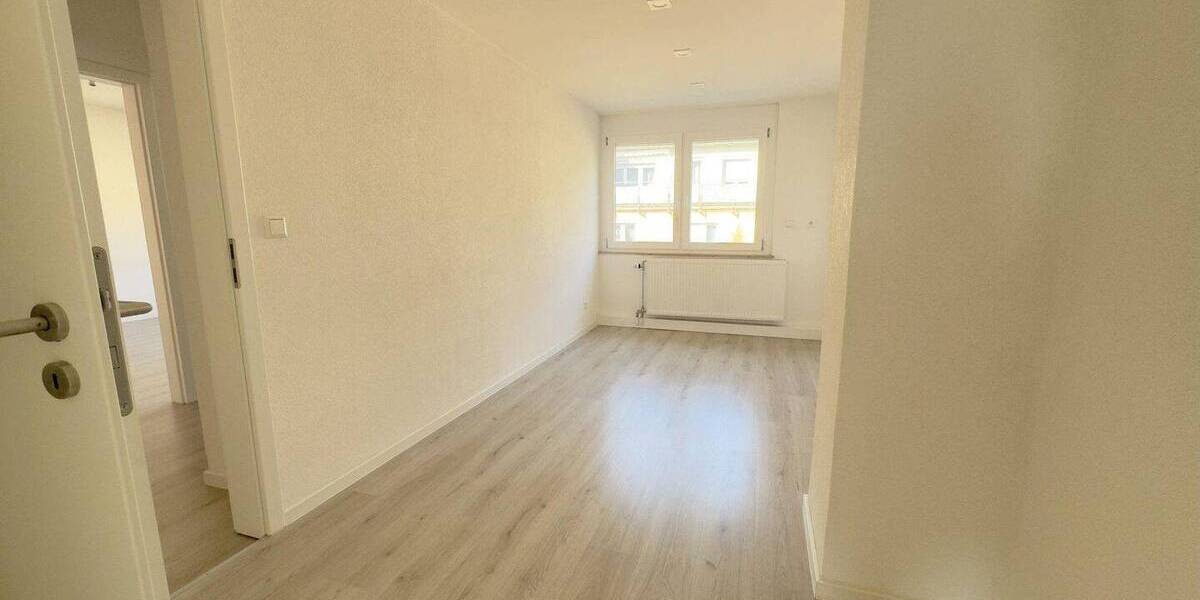 Etagenwohnung Pforzheim Nordstadt - 5 Zimmer, 124 m&sup2;, 1.320&euro; | Angebot:26228704
