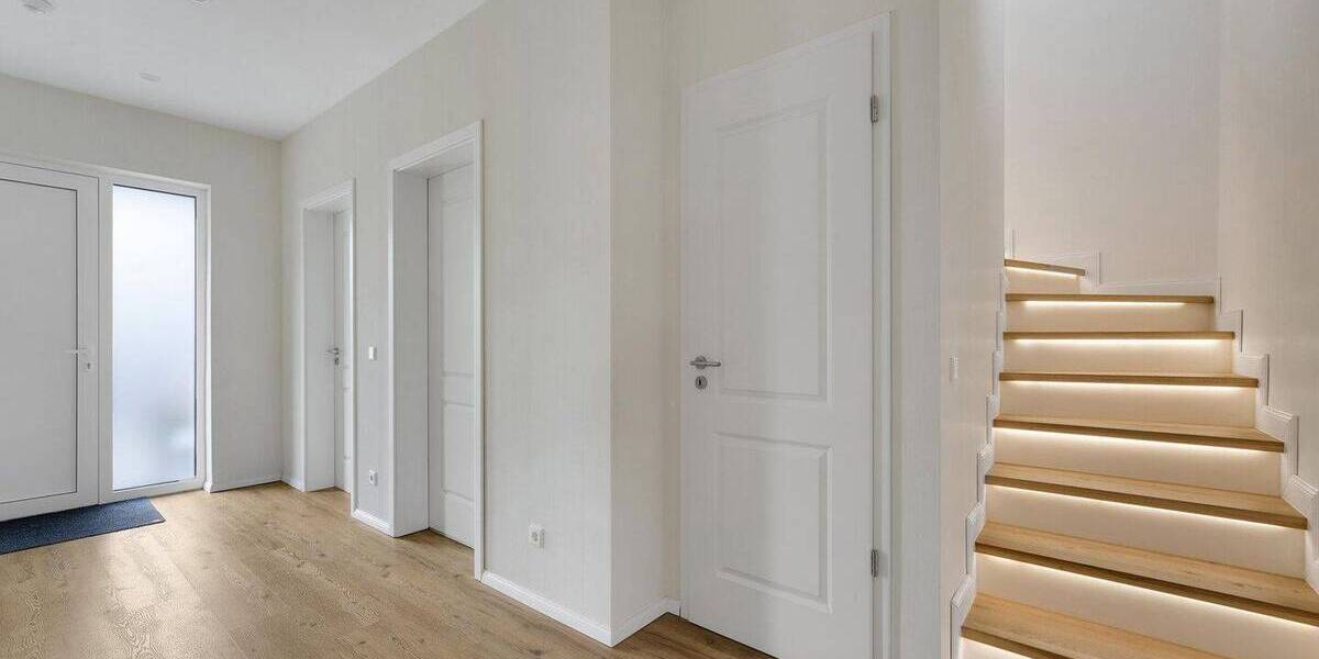 Einfamilienhaus Willingen Usseln - 9 Zimmer, 238 m&sup2;, 749.000&euro; | Angebot:25654241