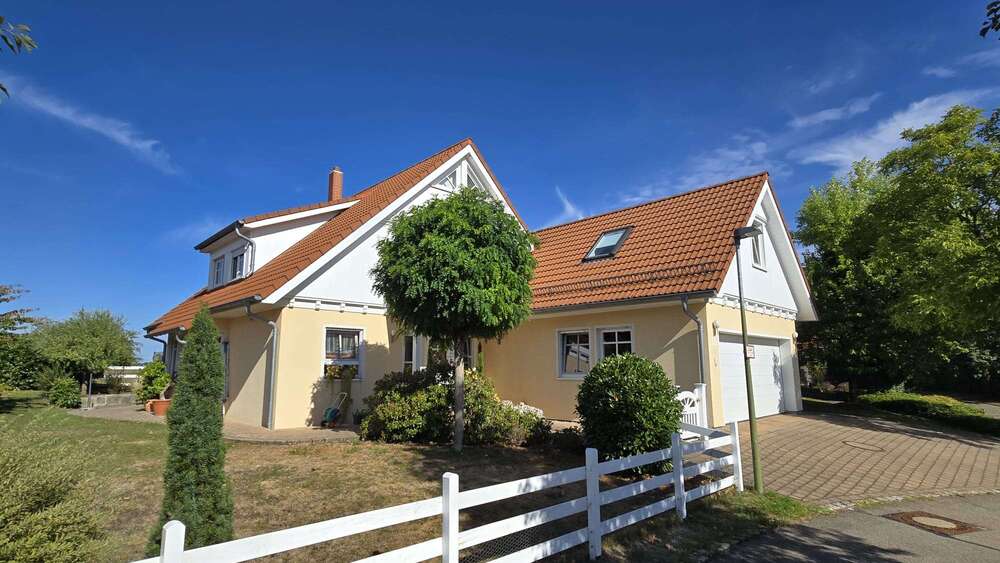 Einfamilienhaus Hattenhofen - 6 Zimmer, 195 m&sup2;, 839.000&euro; | Angebot:27288917