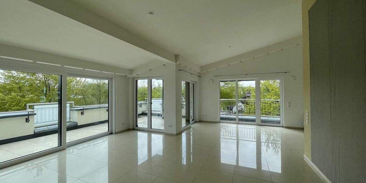 Etagenwohnung Simmerath - 3 Zimmer, 98 m&sup2;, 1.000&euro; | Angebot:24859347