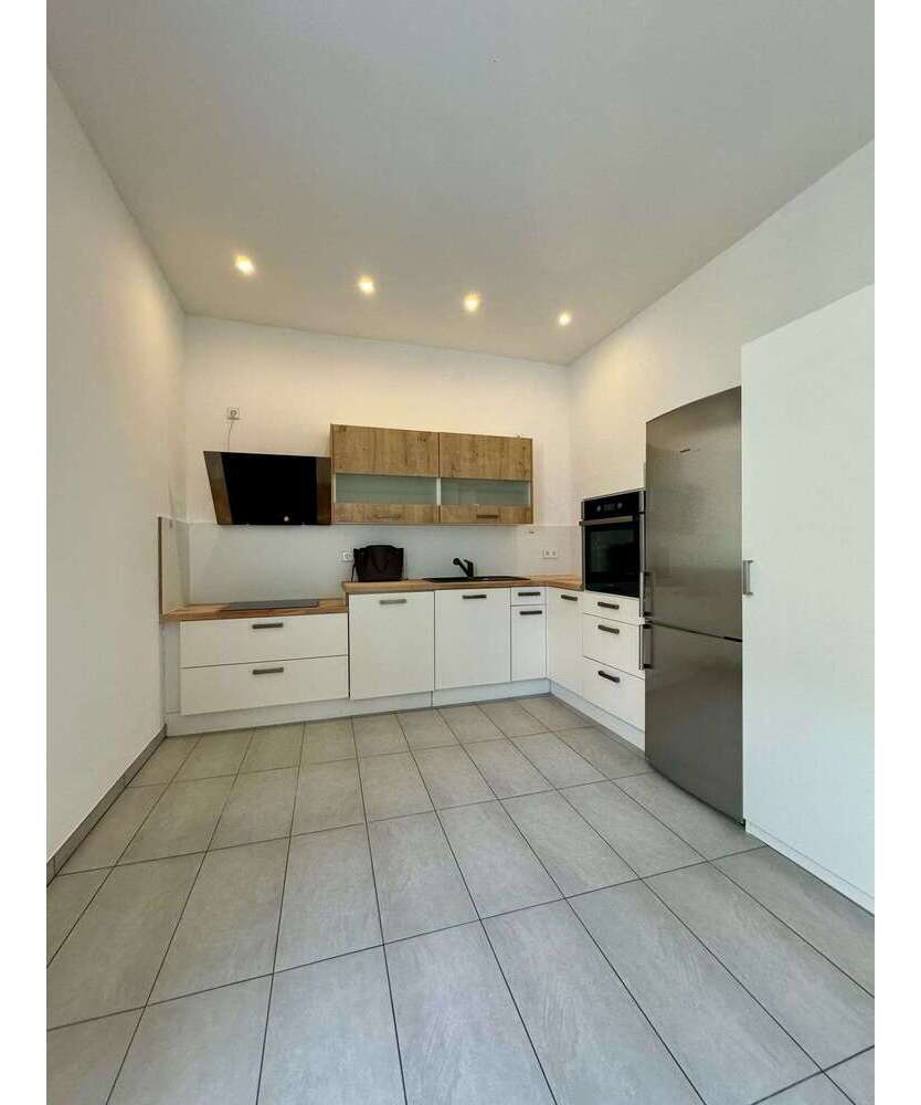 Wohnung zum Mieten in Stuttgart 1.250 € 75 m²