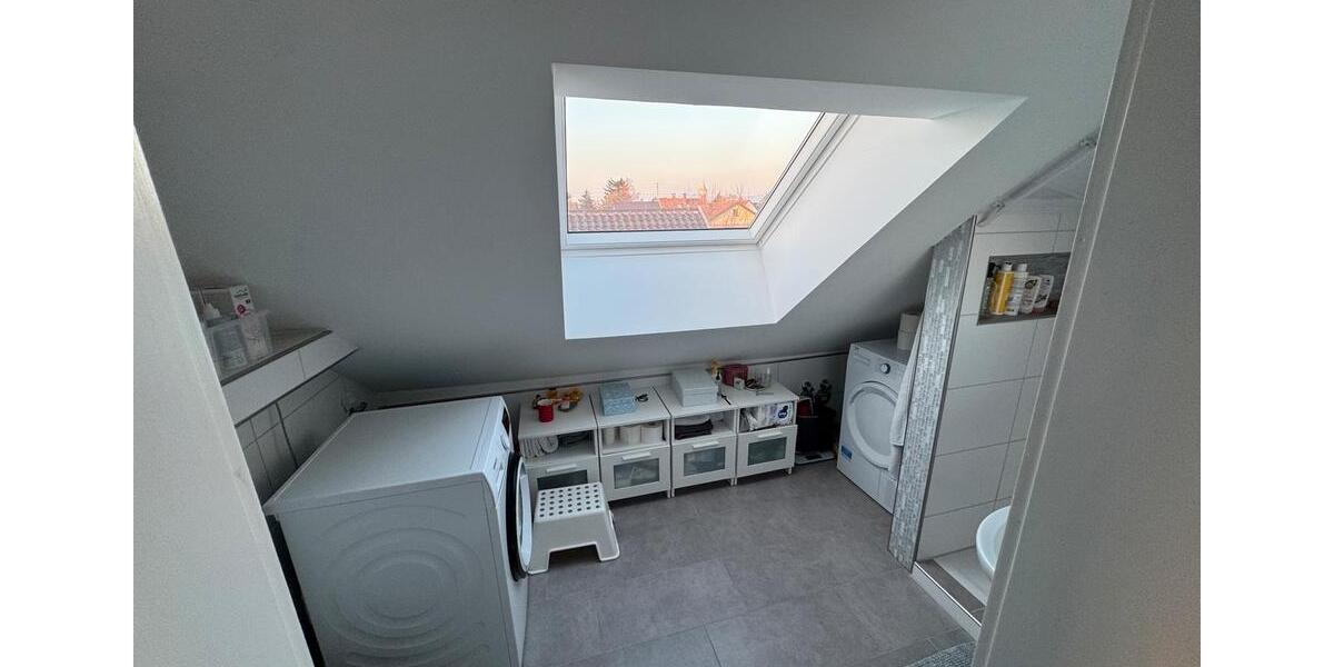 Dachgeschoßwohnung Eppelheim - 3 Zimmer, 60 m&sup2;, 850&euro; | Angebot:25945150