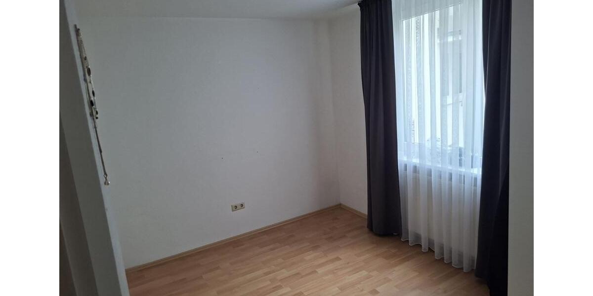 Etagenwohnung Siegen - 4 Zimmer, 84 m&sup2;, 756&euro; | Angebot:26254897