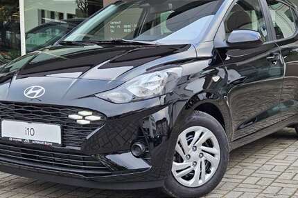 Hyundai i10 10.000 km 13.990 &euro; Sundern 59846