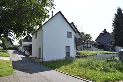 Gemütliches Haus mit großzügigem Gartenbereich in Leiningen 3 zimmer