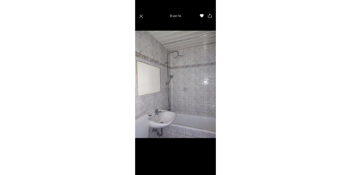 Etagenwohnung Mülsen - 3 Zimmer, 69 m&sup2;, 380&euro; | Angebot:26278155