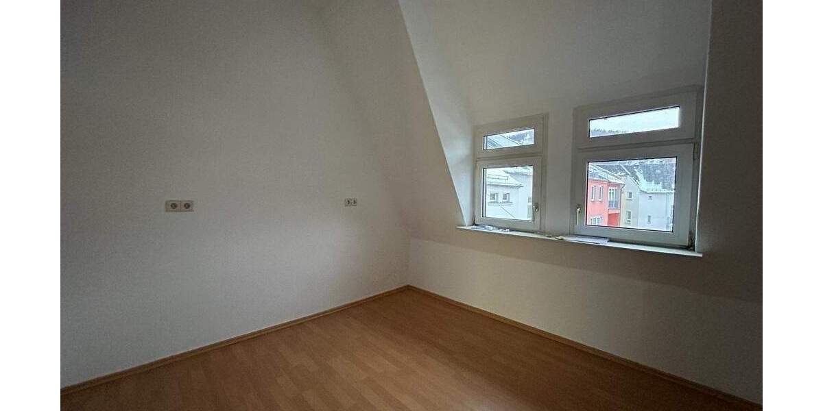 Etagenwohnung Aue - 4 Zimmer, 90 m&sup2;, 480&euro; | Angebot:25564480
