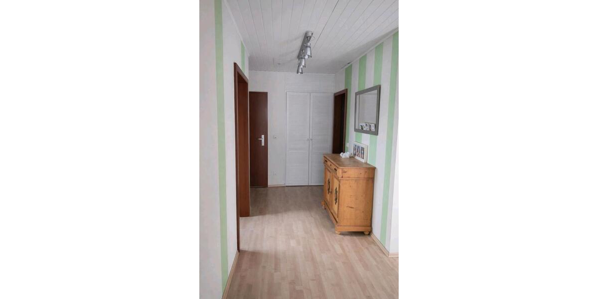 Dachgeschoßwohnung Babenhausen - 3 Zimmer, 73 m&sup2;, 219.000&euro; | Angebot:26133719