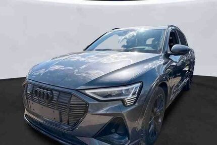 Audi e-tron 33.000 km 39.950 &euro; Salzgitter 38259