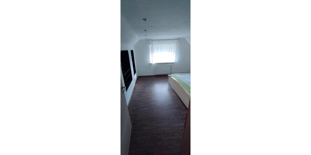 Maisonettenwohnung Essen (Oldenburg) - 7 Zimmer, 200 m&sup2;, 249.500&euro; | Angebot:23702848