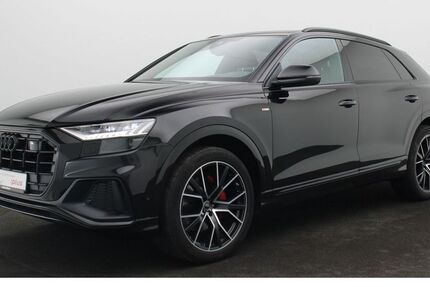 Audi Q8 92.500 km 57.980 € Würzburg 97076