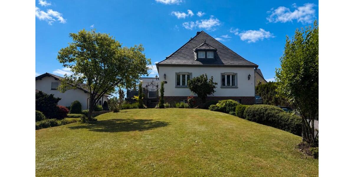 Einfamilienhaus Hetzerath - 7 Zimmer, 165 m&sup2;, 569.000&euro; | Angebot:26834569