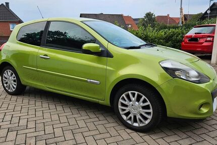 Renault Clio 140.000 km 3.000 &euro; Potsdam 14471