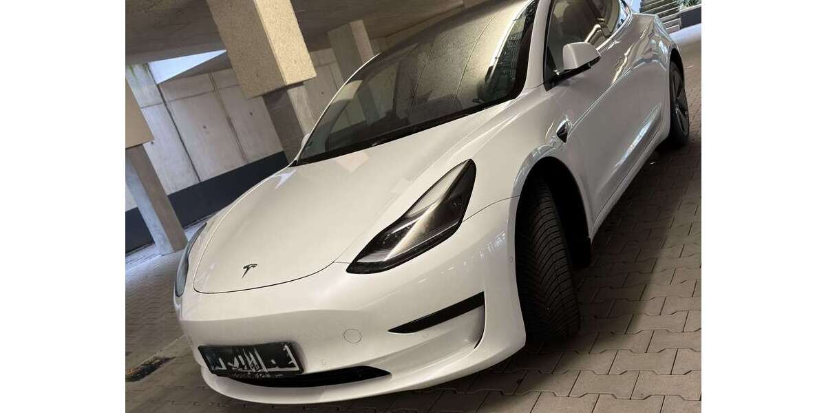Tesla Model 3 53.439 km 27.950 &euro; Stockstadt a.Main, M 63811