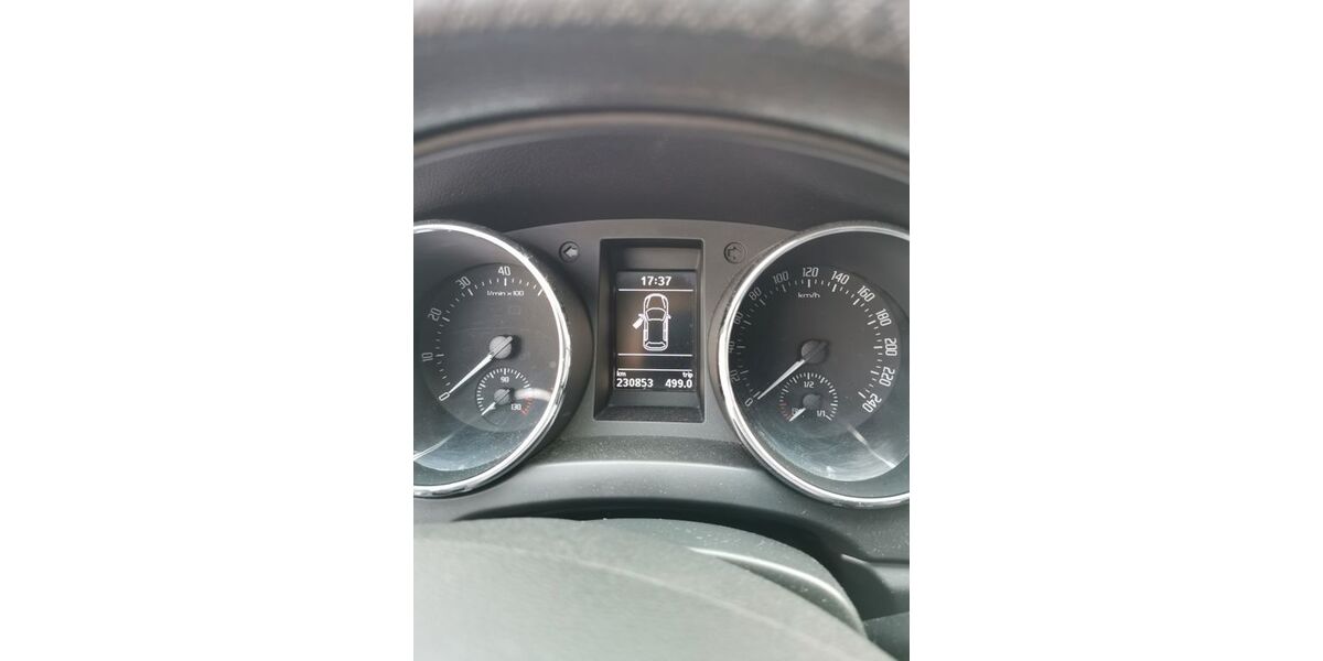 Skoda Yeti 232.000 km 2.999 &euro; Villingen-Schwenningen 78050