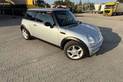 Mini One 158.010 km 2.099 &euro; Geesthacht, Stadt 21502
