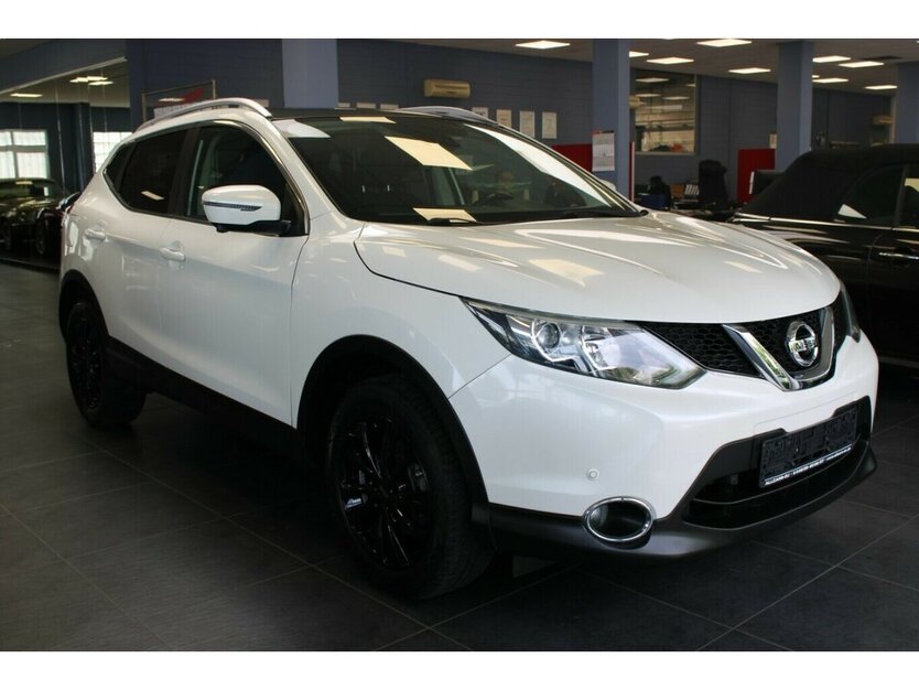 Nissan Qashqai 1.5 dCi 360 - Panorama - Navi - AHK - 76.300 km 13.780 € Euskirchen 53881