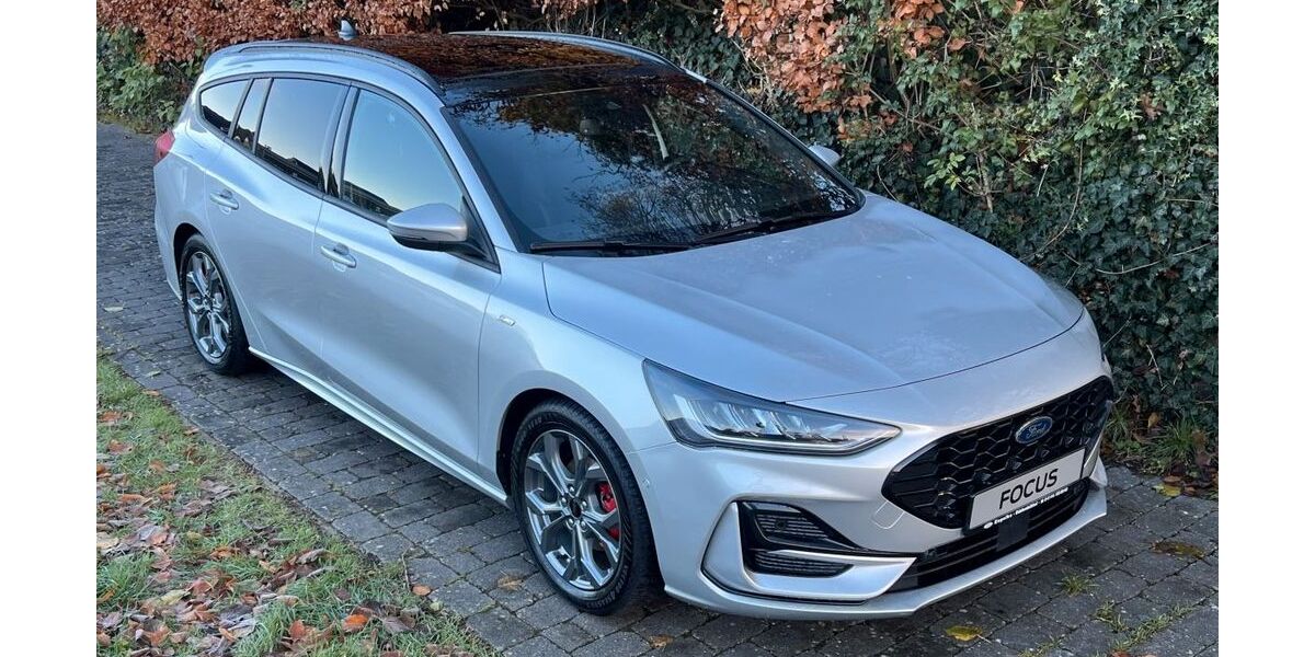 Ford Focus 15.300 km 28.950 &euro; Hemmoor 21745