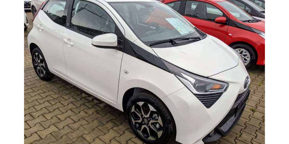 Toyota Aygo 91.000 km 8.900 &euro; Paderborn 33102