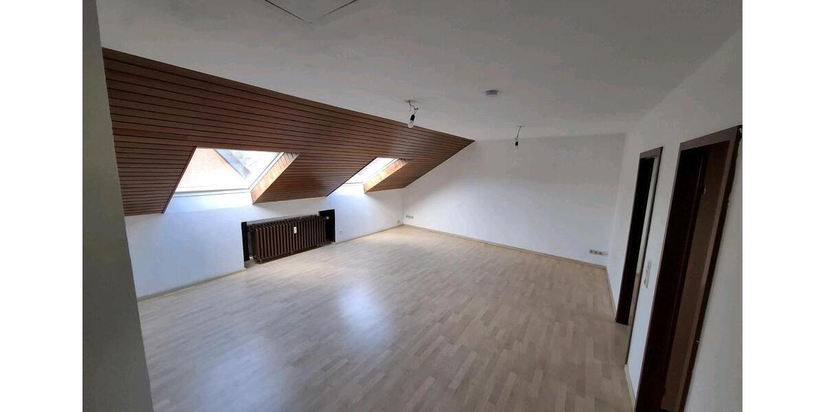 Dachgeschoßwohnung Neuss Holzheim - 2 Zimmer, 65 m&sup2;, 750&euro; | Angebot:24814604