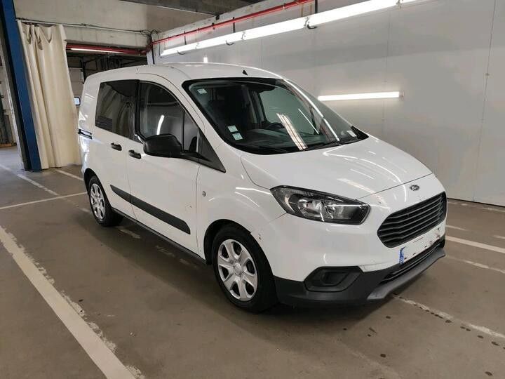 Ford Transit Courier 150.000 km 5.355 &euro; Rheinzabern 76764
