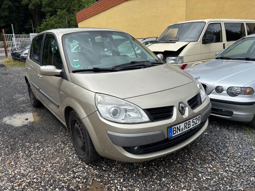Renault Scenic 241.000 km 2.100 € Bonn 53225
