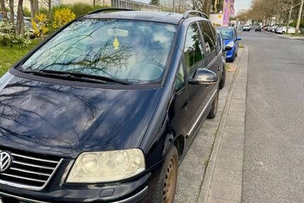 VW Sharan 225.000 km 2.900 &euro; Wiesbaden 65205